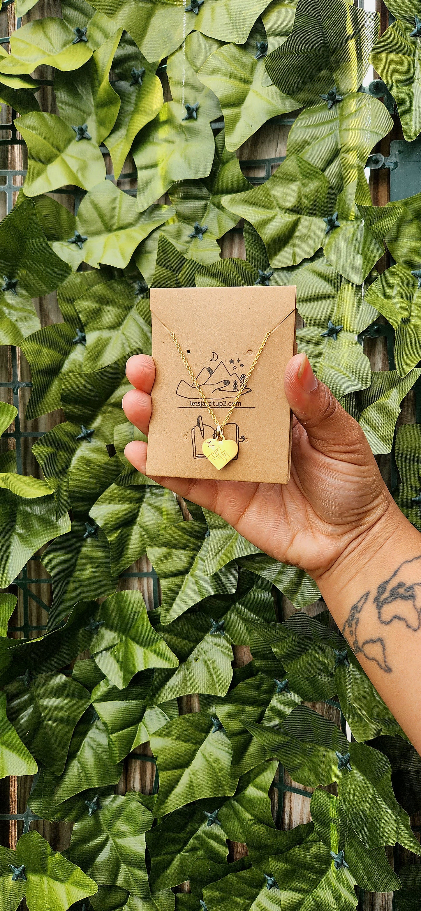 Heart in the mountains necklace