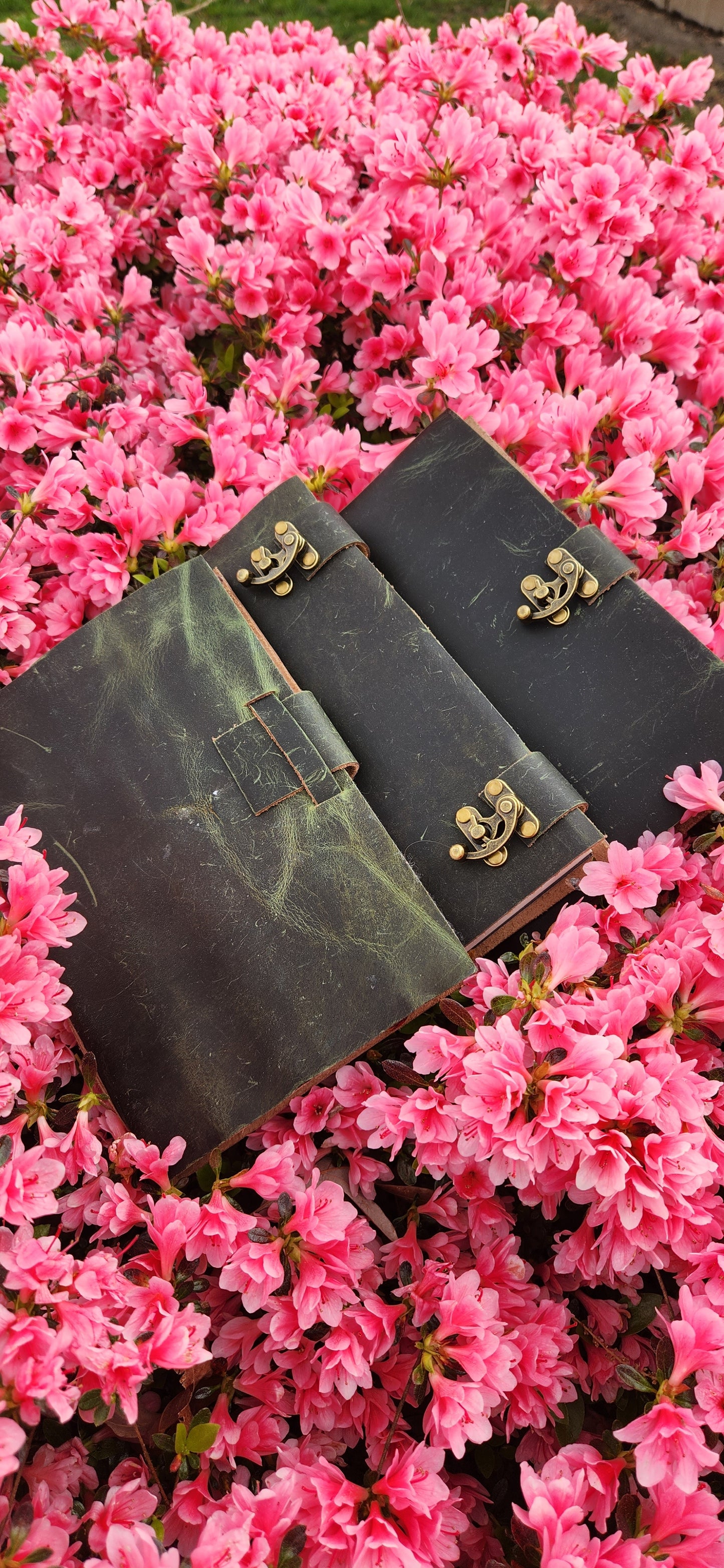 Belt latch leather journal & Sketchbook