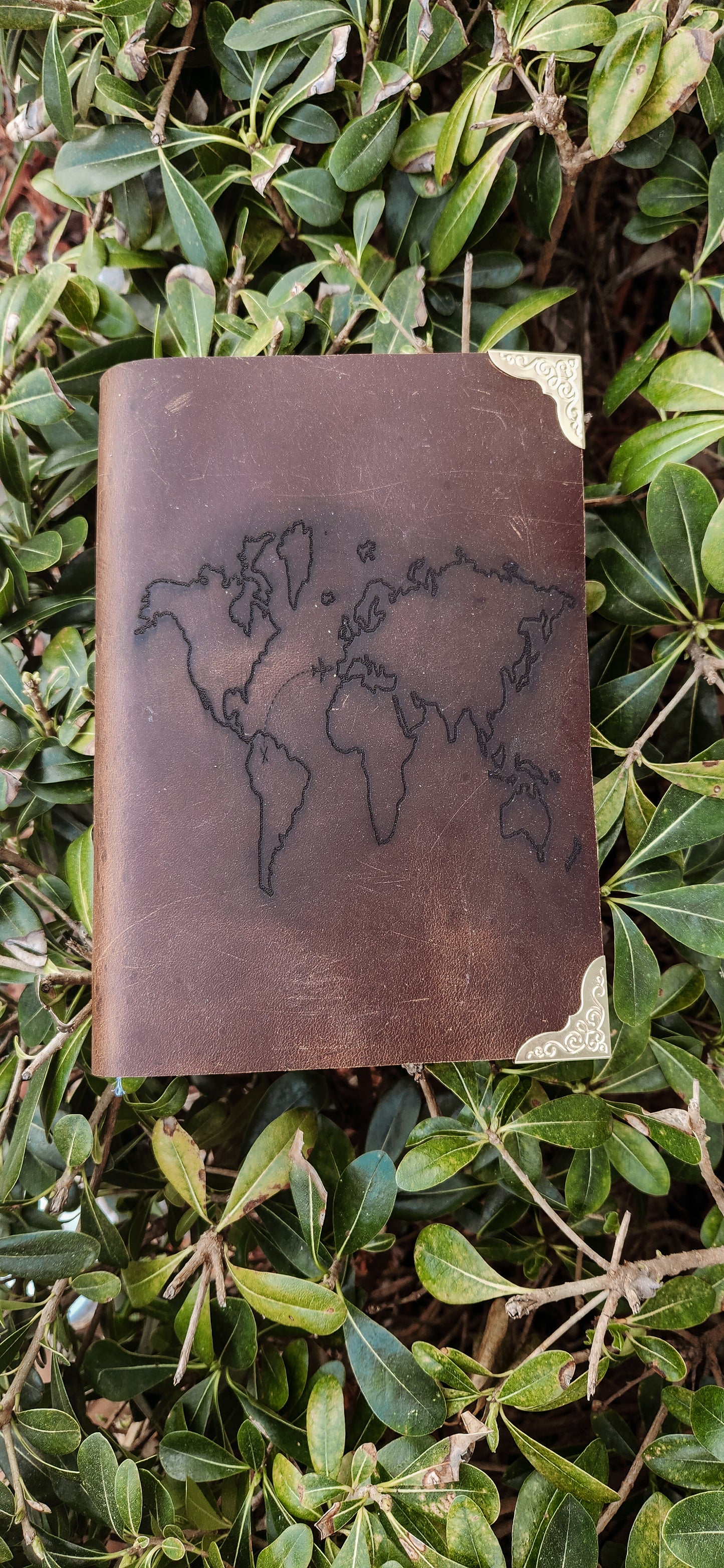 The world traveler leather journals & Sketchbooks